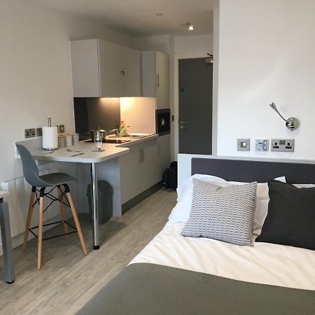 Modern Studios, Newcastle Under Lyme - Sk Esterno foto