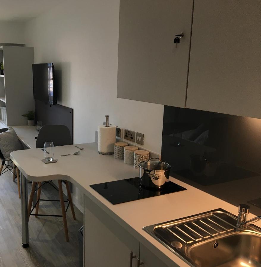 Modern Studios, Newcastle Under Lyme - Sk Esterno foto