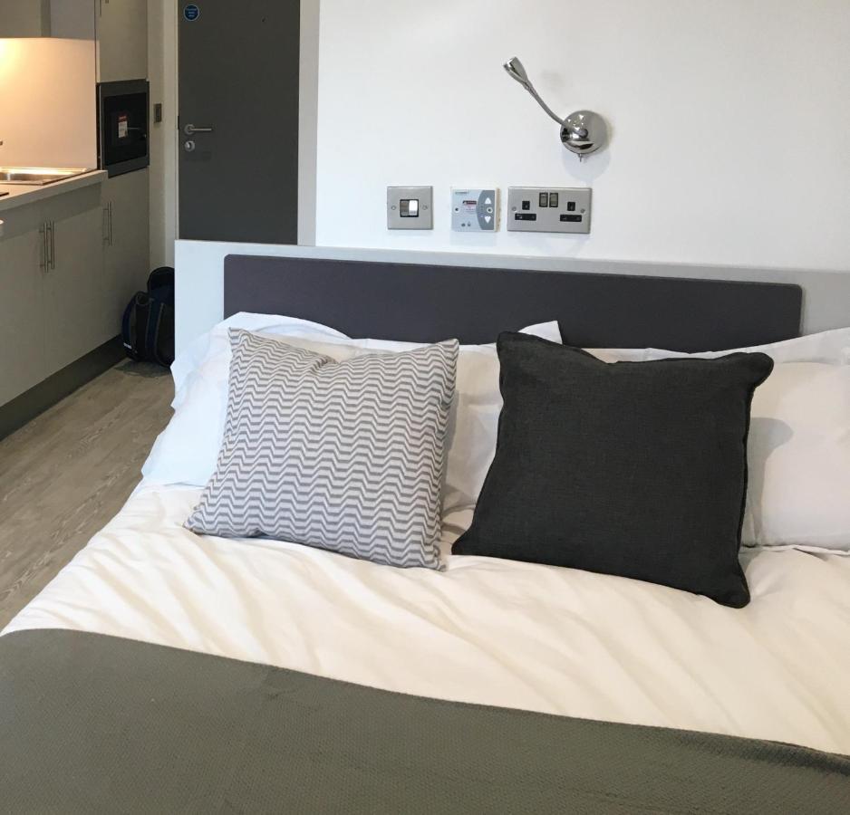 Modern Studios, Newcastle Under Lyme - Sk Esterno foto